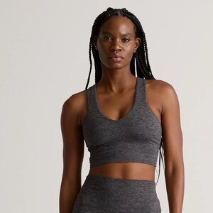 Quince Women's Black Sports Bra